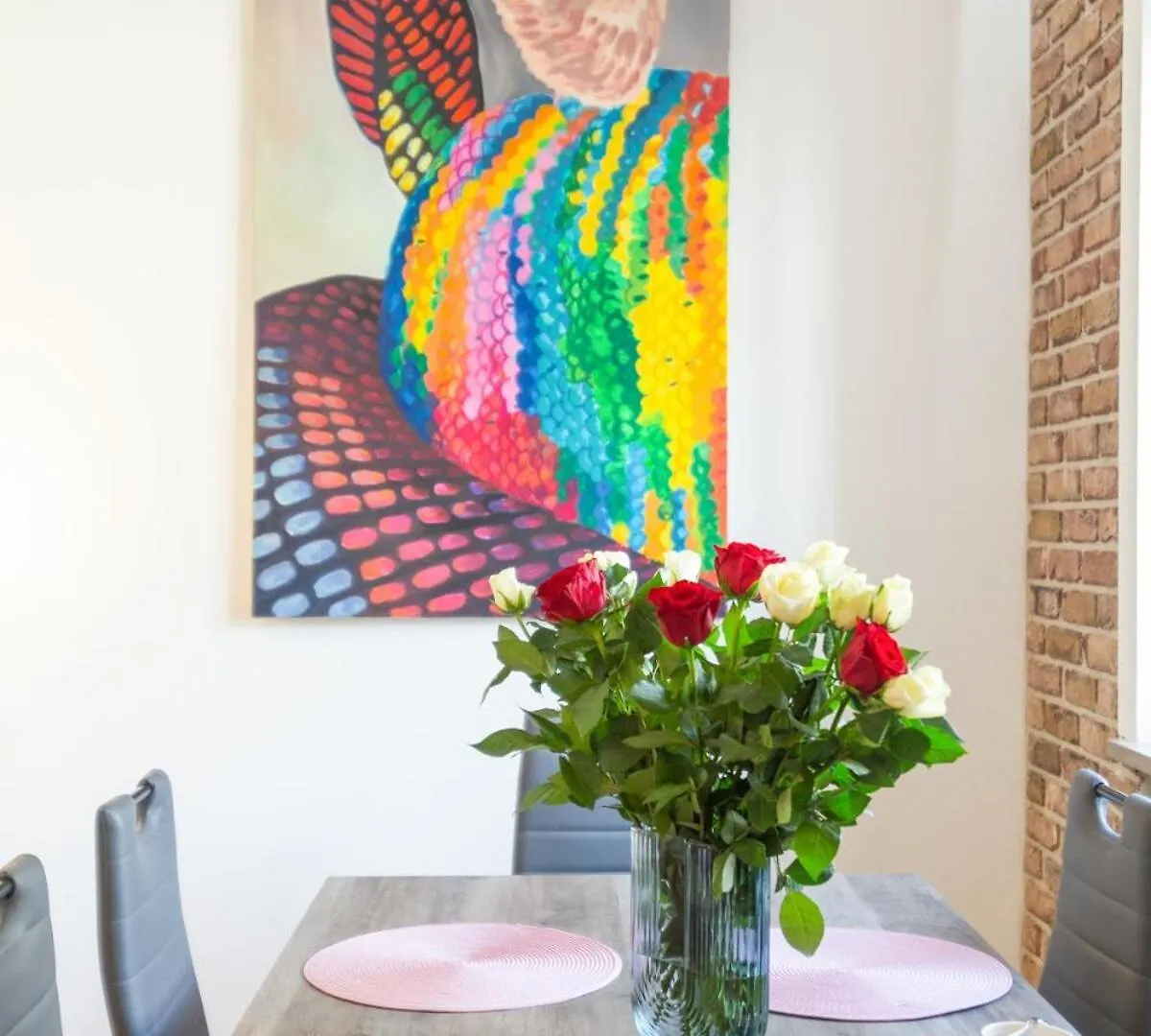 Bright Rose Apartment Krakow Poland