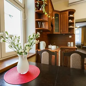 Vintage Senacka 5 Apartment